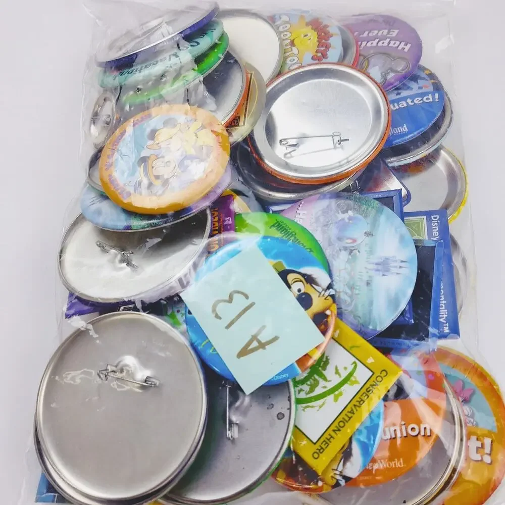 Disney Mixed Button Bundle 1.13 Pounds A13 AS-IS